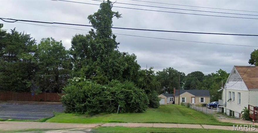 Rare opportunity to own a .18-acre lot in the heart of the Kirkwood School District! Located minutes from Downtown Kirkwood, parks, and shopping. This parcel is an ideal choice for property assemblage, a private green space, or a long-term land investment in a high-demand area. Level topography with public utilities available at the street.