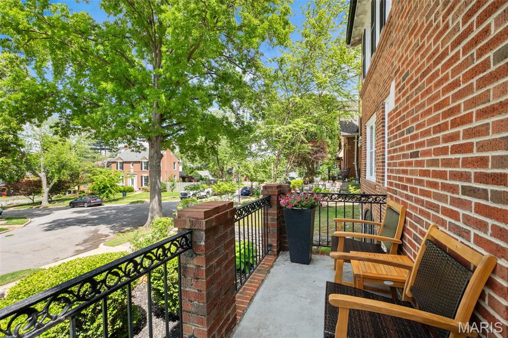 Alta Dena - Residential