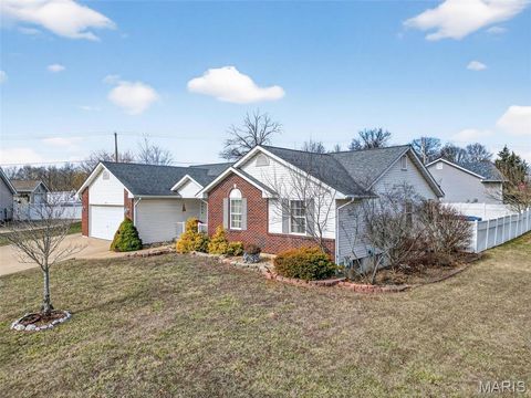 Tiny photo for 11 Fire Oak Court, Troy, MO 63379 (MLS # 26009907)