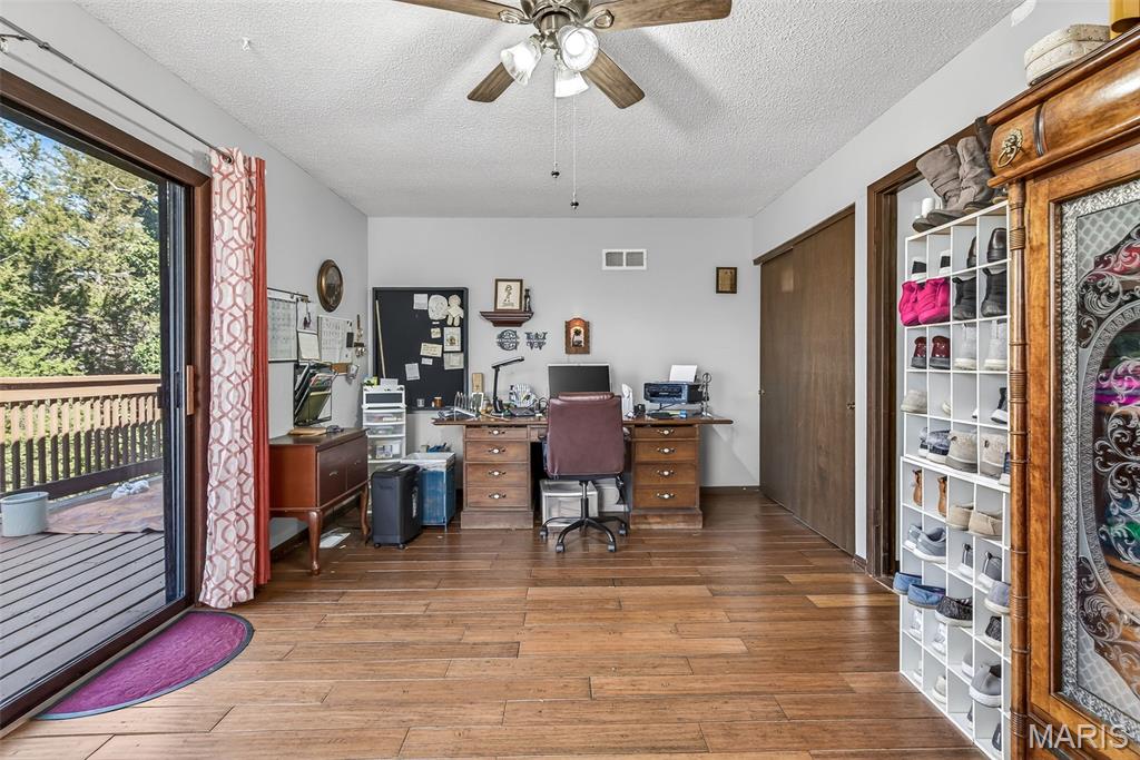 Terre Du Lac #11 - Residential