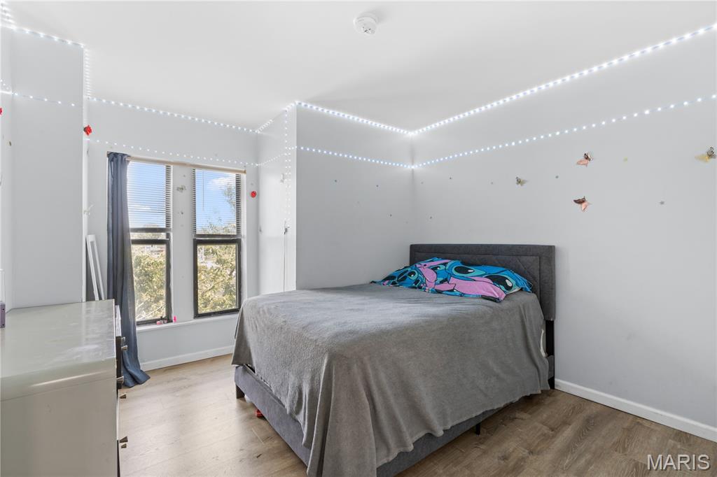 Dwyers Add - Residential Income