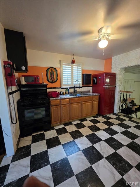 Tiny photo for 8000 Plymouth Court, Berkeley, MO 63134 (MLS # 26058374)