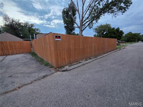 Tiny photo for 8000 Plymouth Court, Berkeley, MO 63134 (MLS # 26058374)