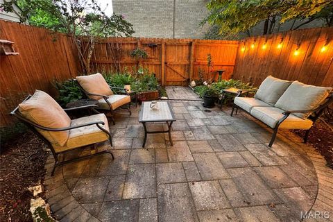 Tiny photo for 112 W Pine Place, St Louis, MO 63108 (MLS # 26003177)