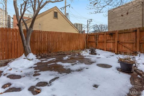 Tiny photo for 112 W Pine Place, St Louis, MO 63108 (MLS # 26003177)