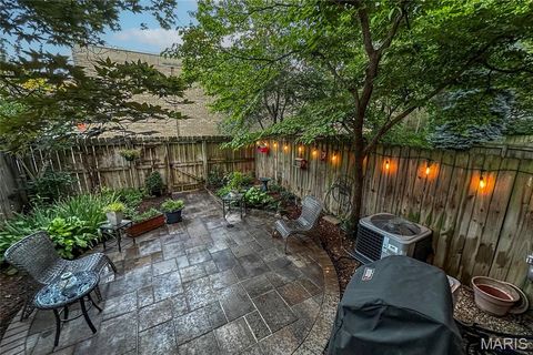 Tiny photo for 112 W Pine Place, St Louis, MO 63108 (MLS # 26003177)