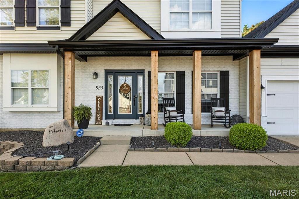923 Legends View Drive