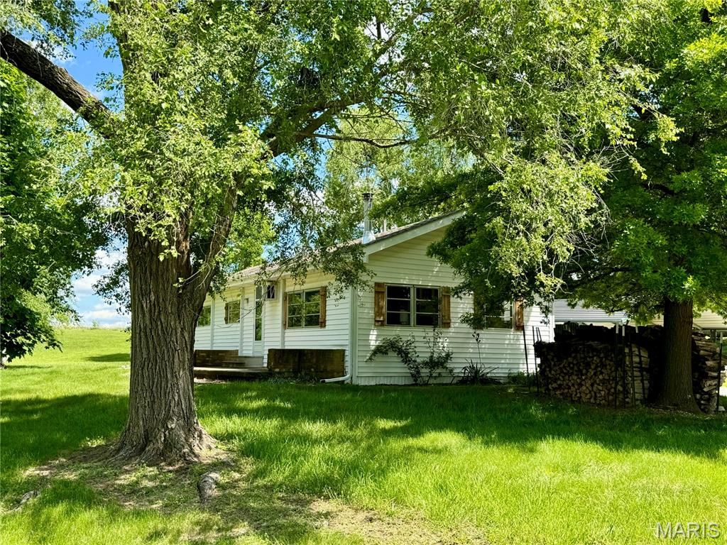 Photo of 500 Iowa Boulevard, Trenton, MO 64683 (MLS # 26028413)