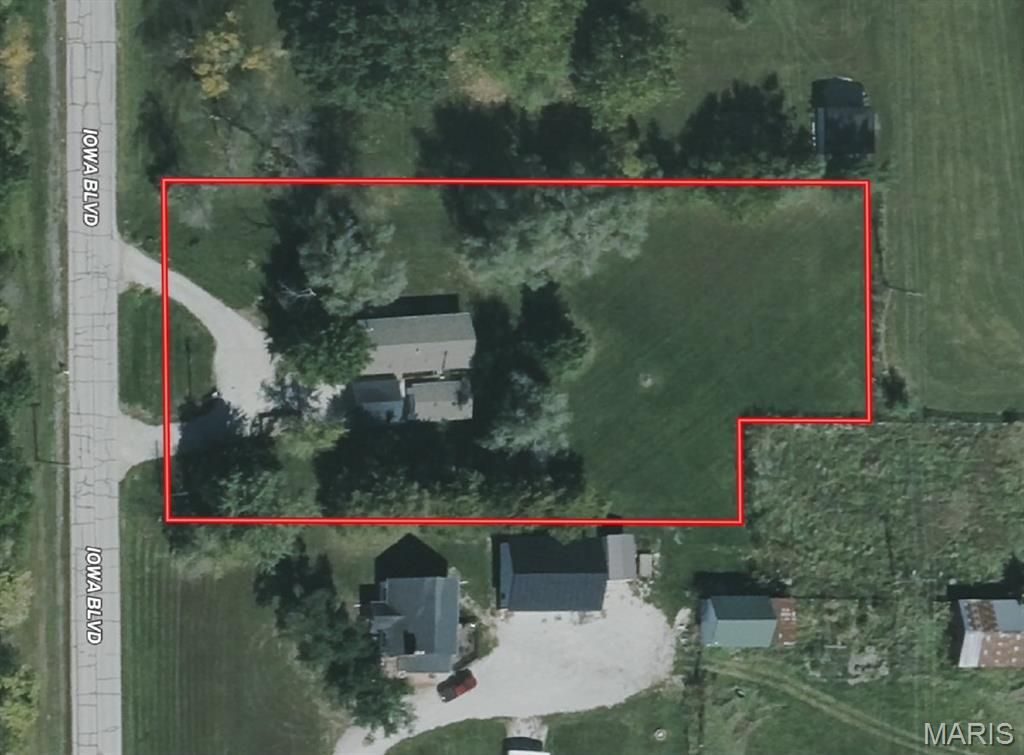 Photo of 500 Iowa Boulevard, Trenton, MO 64683 (MLS # 26028413)