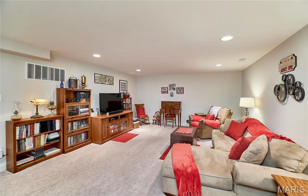 Villas At Ridgepointe #4 - Residential