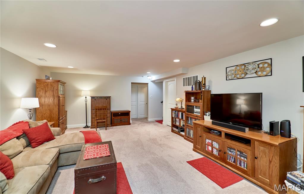 Villas At Ridgepointe #4 - Residential