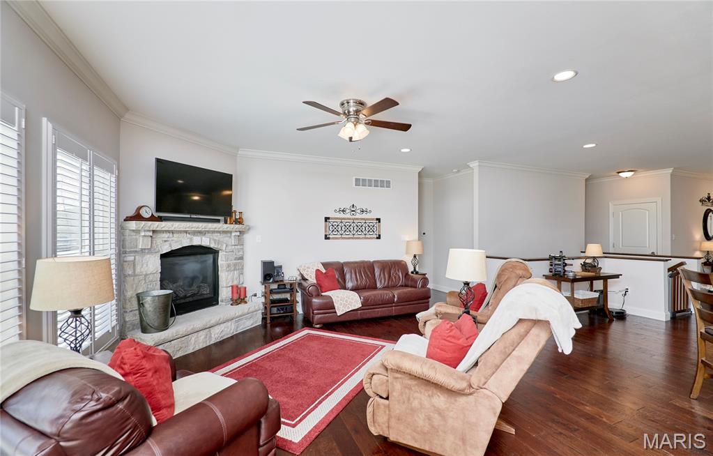 Villas At Ridgepointe #4 - Residential