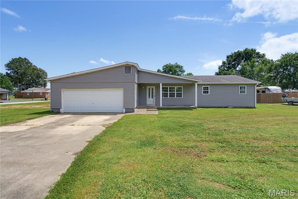 Photo 1 of 22 — 206 County Road 560, Poplar Bluff, MO 63901