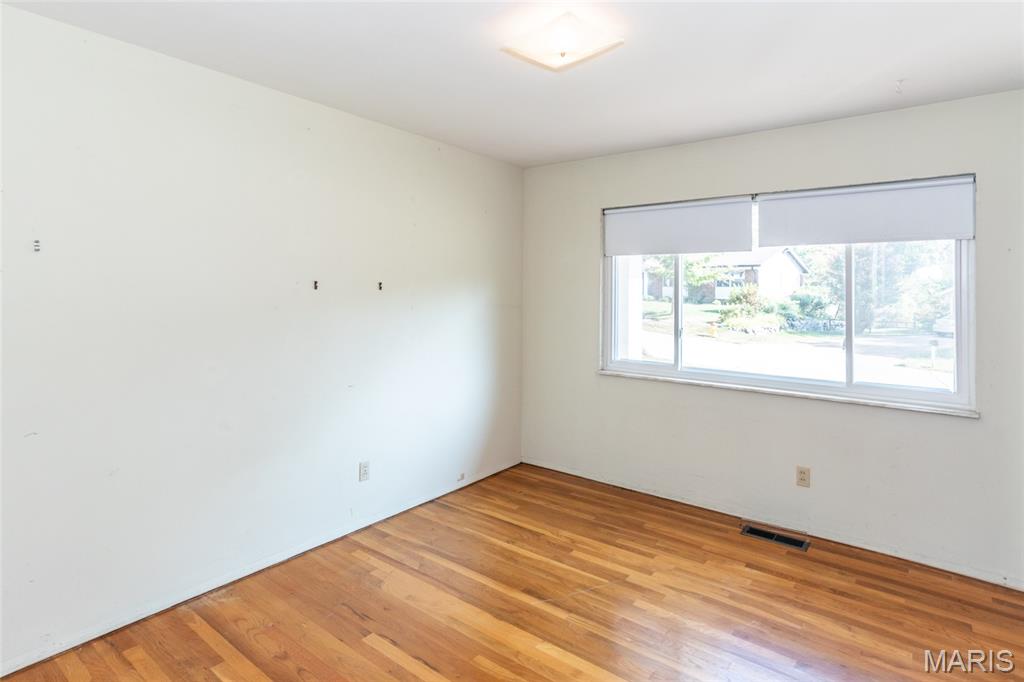 St Louis, Missouri 63141, United States, 3 Bedrooms Bedrooms, ,2 BathroomsBathrooms,Residential,Pending,208790