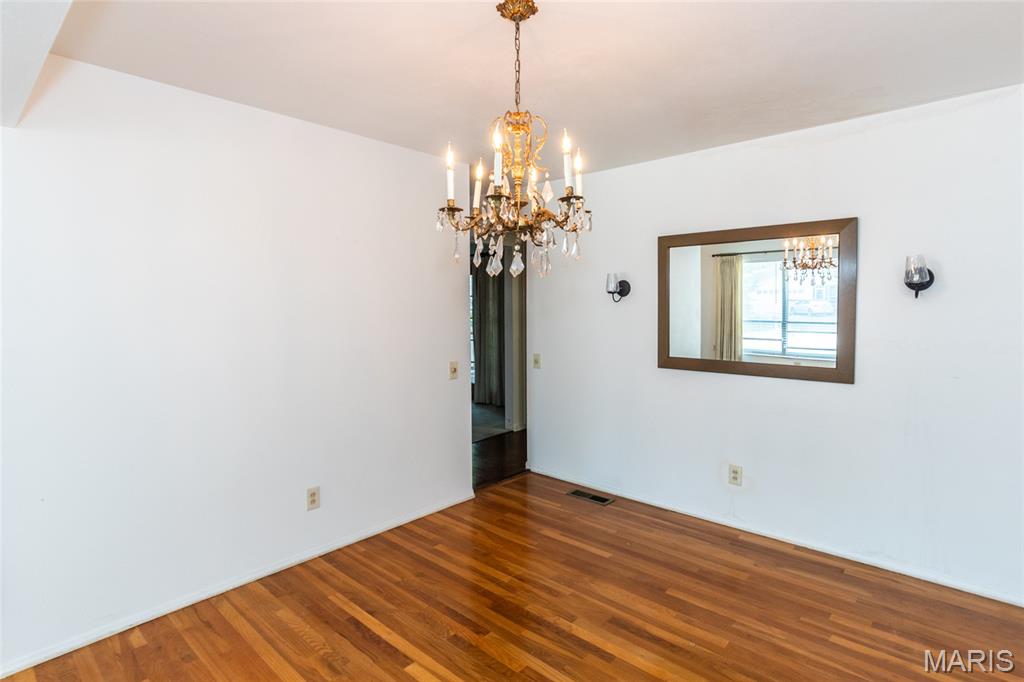 St Louis, Missouri 63141, United States, 3 Bedrooms Bedrooms, ,2 BathroomsBathrooms,Residential,Pending,208790