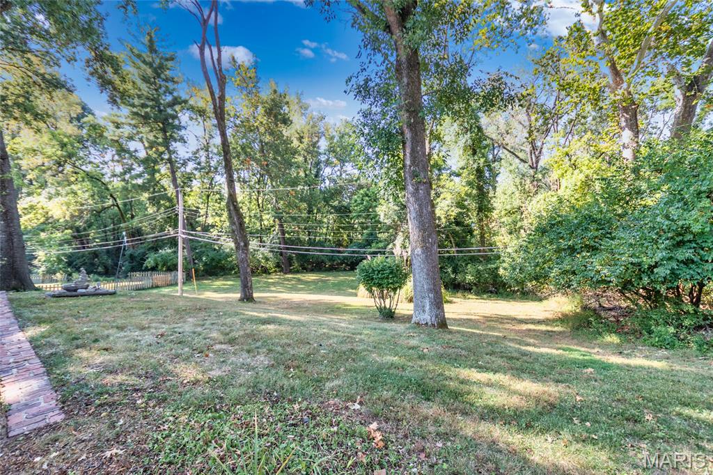 St Louis, Missouri 63141, United States, 3 Bedrooms Bedrooms, ,2 BathroomsBathrooms,Residential,Pending,208790