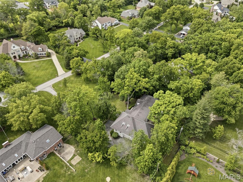 Town & Country Manor - Residential