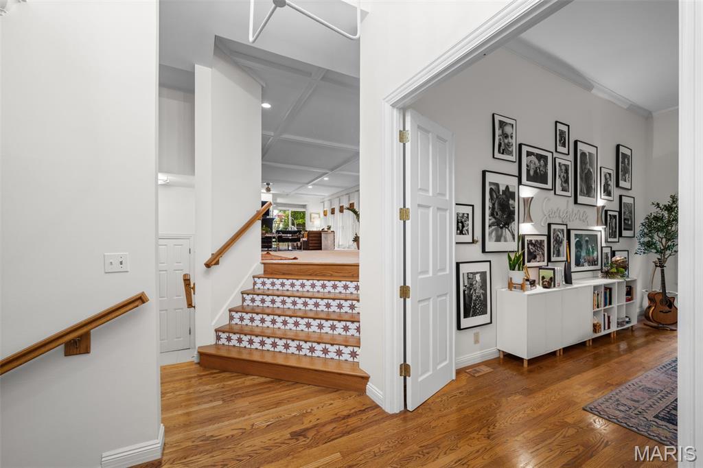 Town & Country Manor - Residential