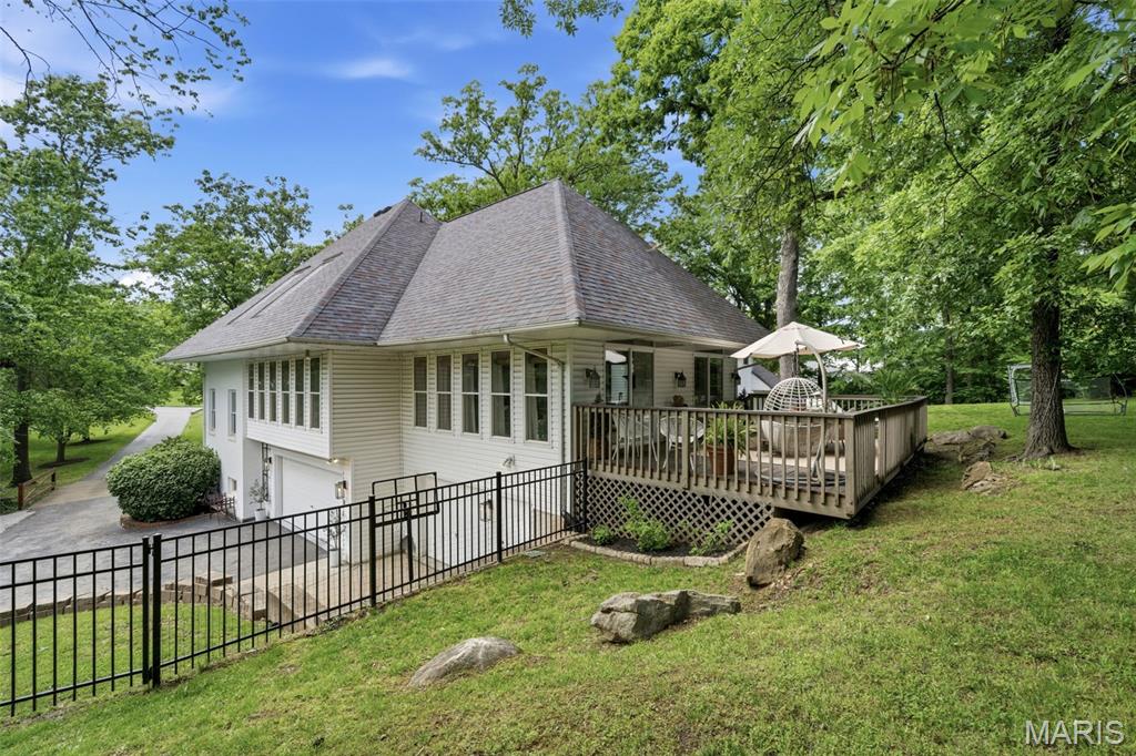 Town & Country Manor - Residential
