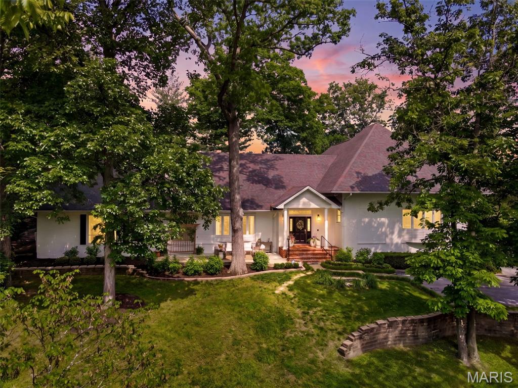 Town & Country Manor - Residential