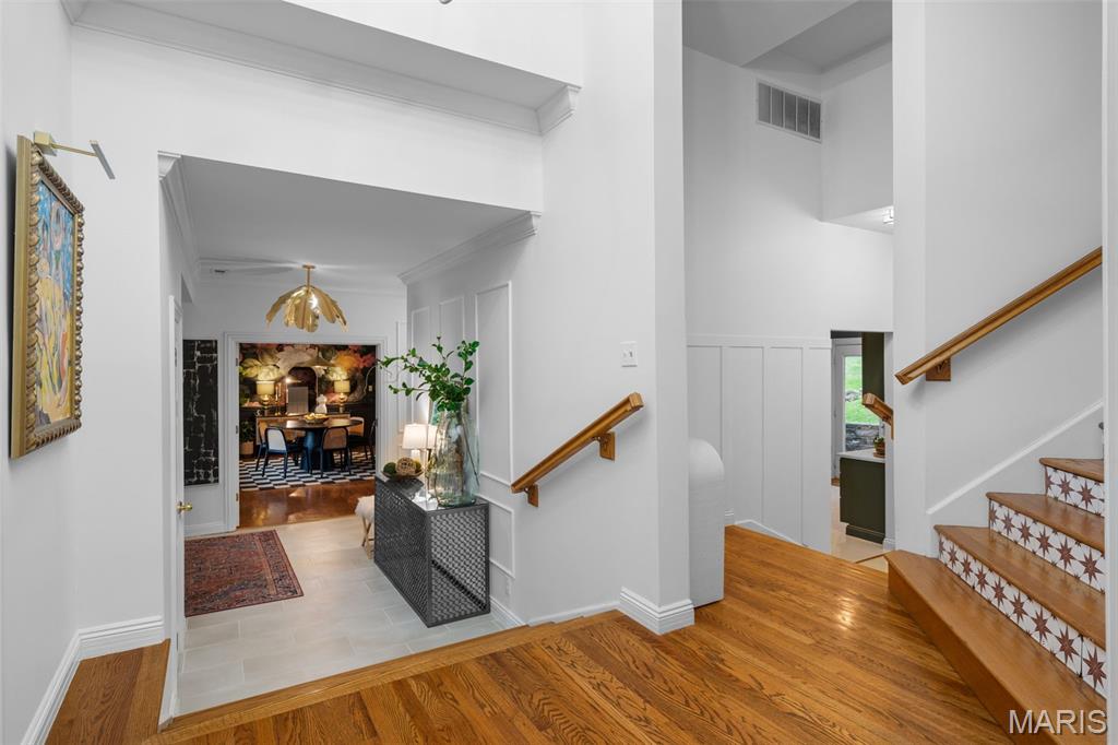 Town & Country Manor - Residential