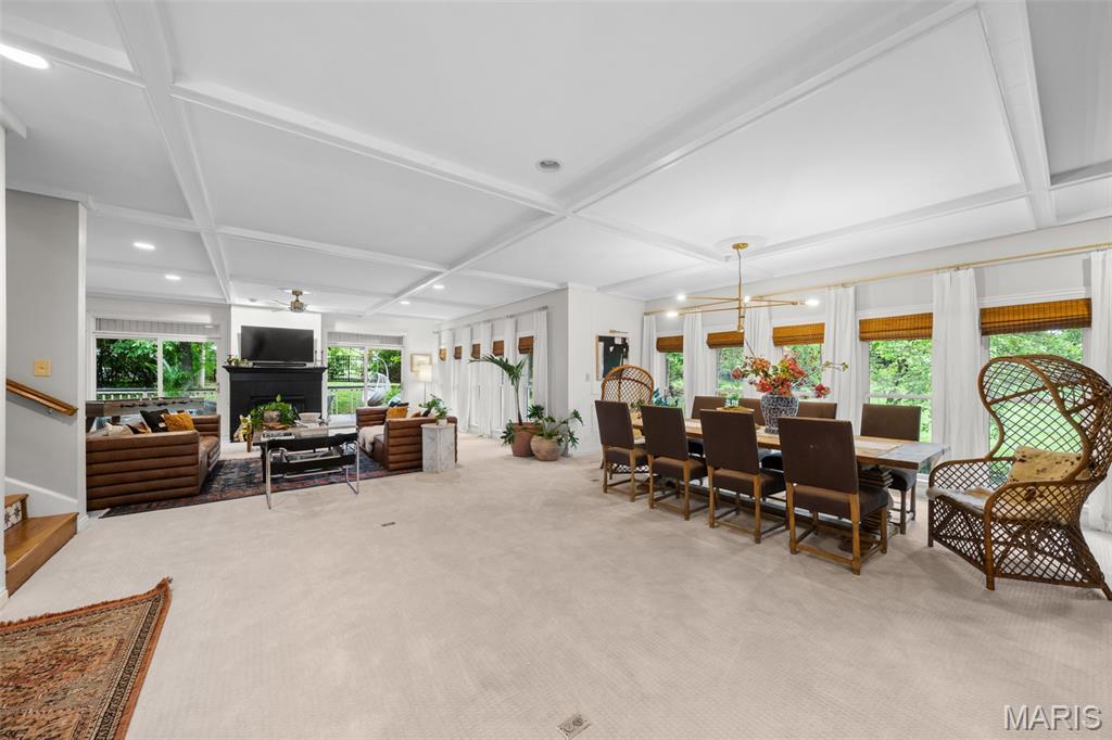 Town & Country Manor - Residential