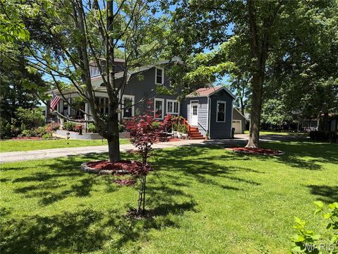 Tiny photo for 9445 Big Bend Boulevard, Webster Groves, MO 63119 (MLS # 26030578)