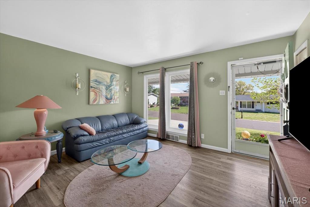 Tara Vi - Residential