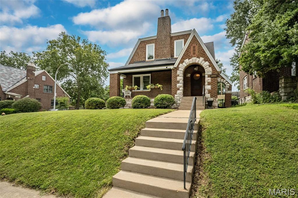 Photo of 4000 Loughborough Avenue, St Louis, MO 63116 (MLS # 26052135)