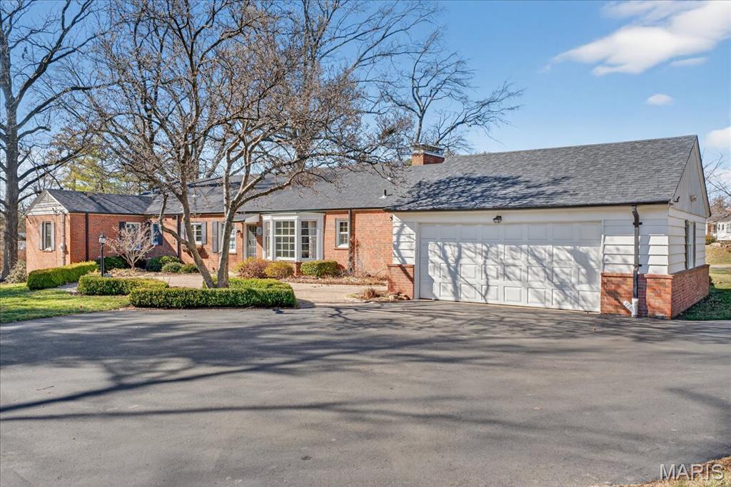 Outer Ladue Drive - Residential