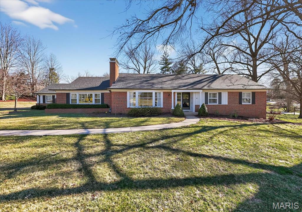 17 Outer Ladue Drive