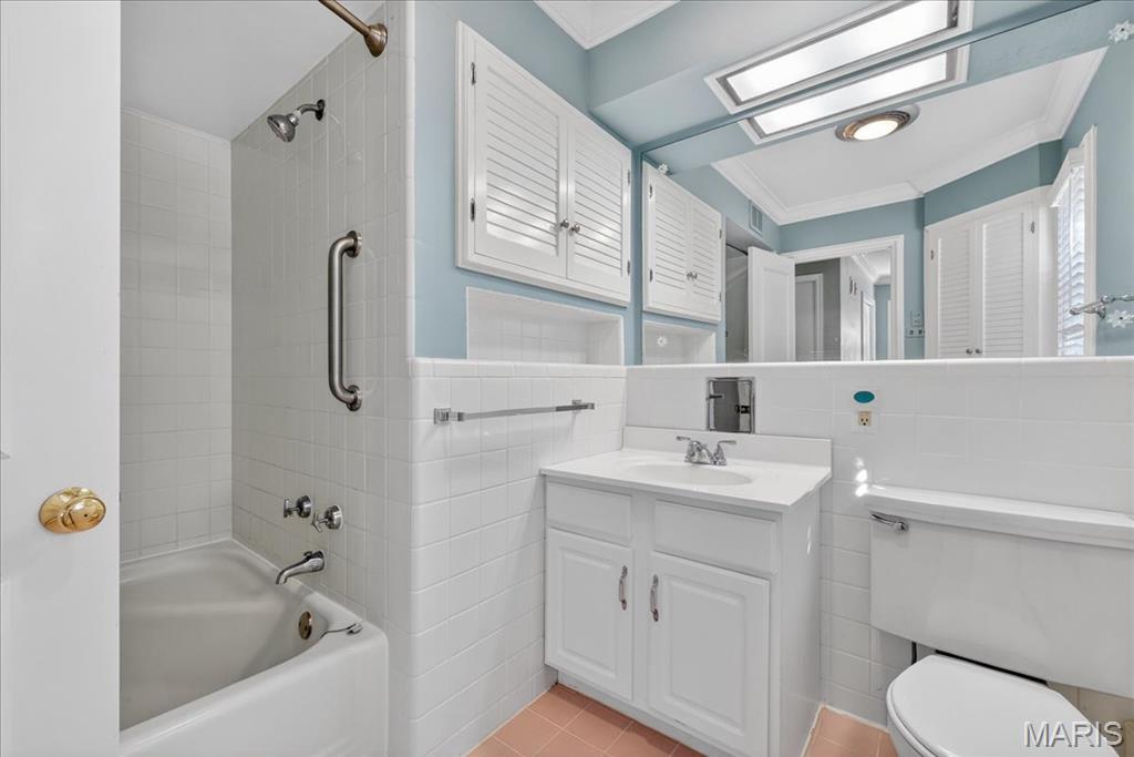 Outer Ladue Drive - Residential