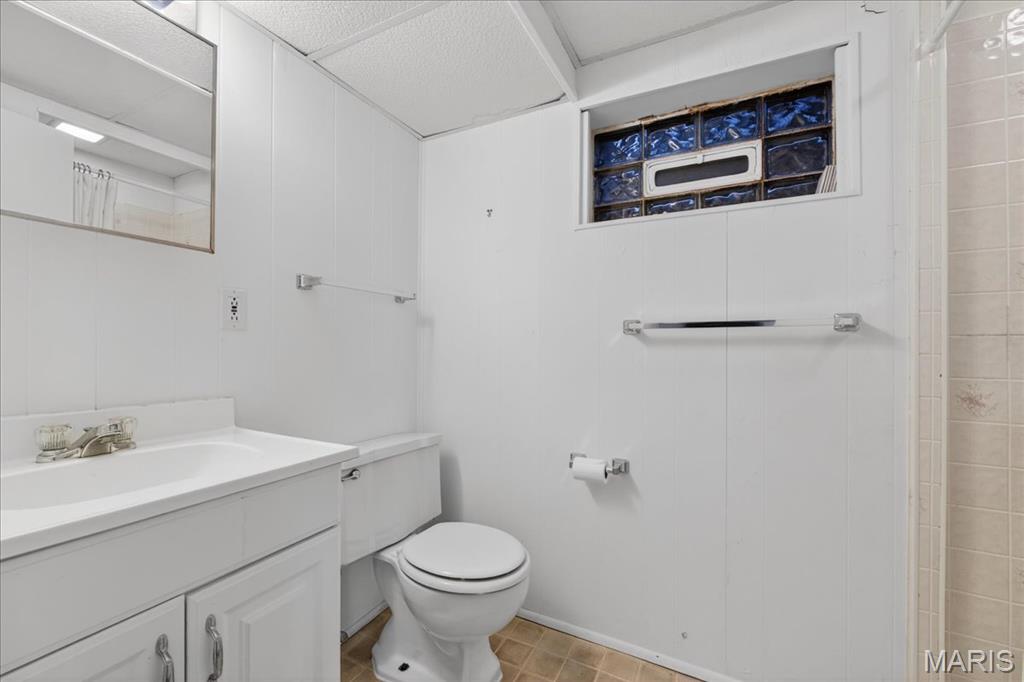 Outer Ladue Drive - Residential