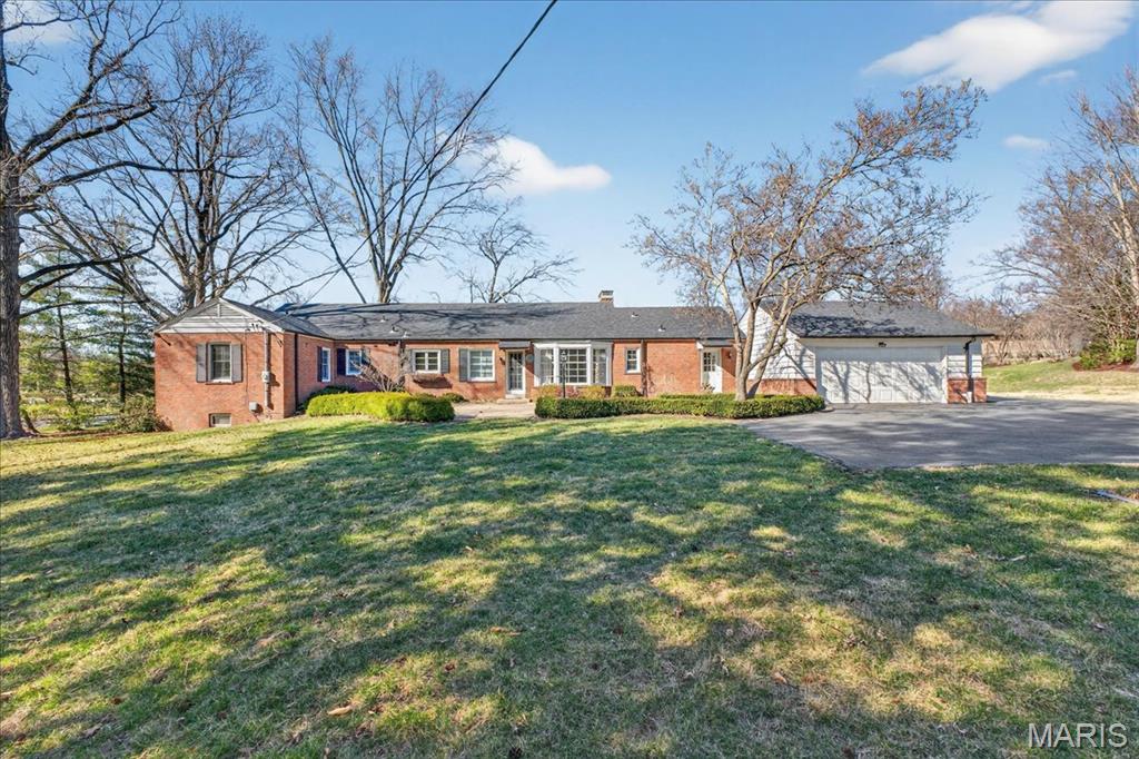 Outer Ladue Drive - Residential