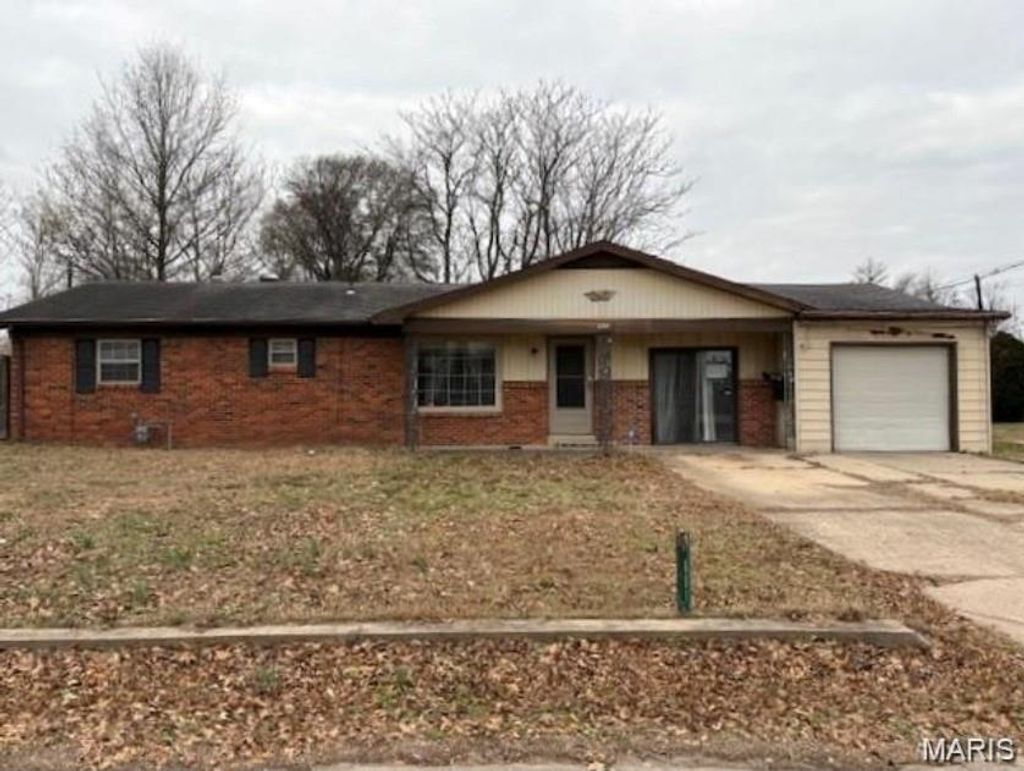 Photo of 601 S Hopper Street, Kennett, MO 63857 (MLS # 26028483)