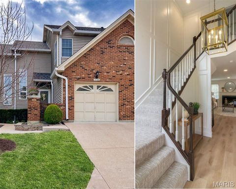 Photo of 1726 Blue Oak Drive, Chesterfield, MO 63017 (MLS # 26017498)