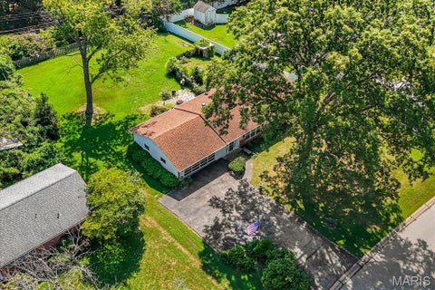Tiny photo for 19 W Meadow Lane, Ballwin, MO 63021 (MLS # 26057084)