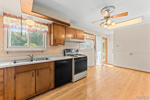Tiny photo for 19 W Meadow Lane, Ballwin, MO 63021 (MLS # 26057084)
