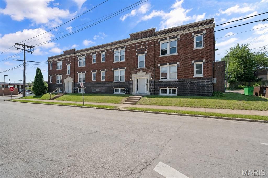 Photo of 2901 Nebraska Avenue, St Louis, MO 63118 (MLS # 26038514)