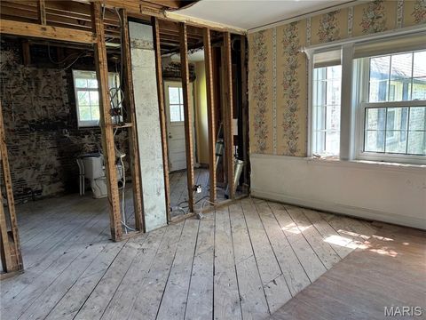 Tiny photo for 908 Woodshire Lane + Lot A Ln, Creve Coeur, MO 63141 (MLS # 26022887)
