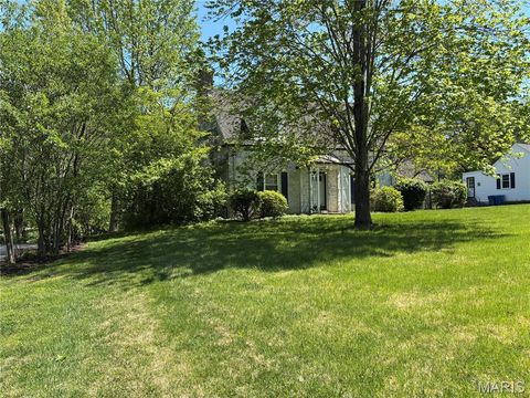 Tiny photo for 908 Woodshire Lane + Lot A Ln, Creve Coeur, MO 63141 (MLS # 26022887)