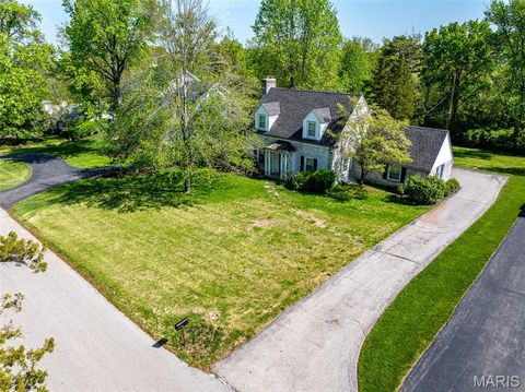 Tiny photo for 908 Woodshire Lane + Lot A Ln, Creve Coeur, MO 63141 (MLS # 26022887)