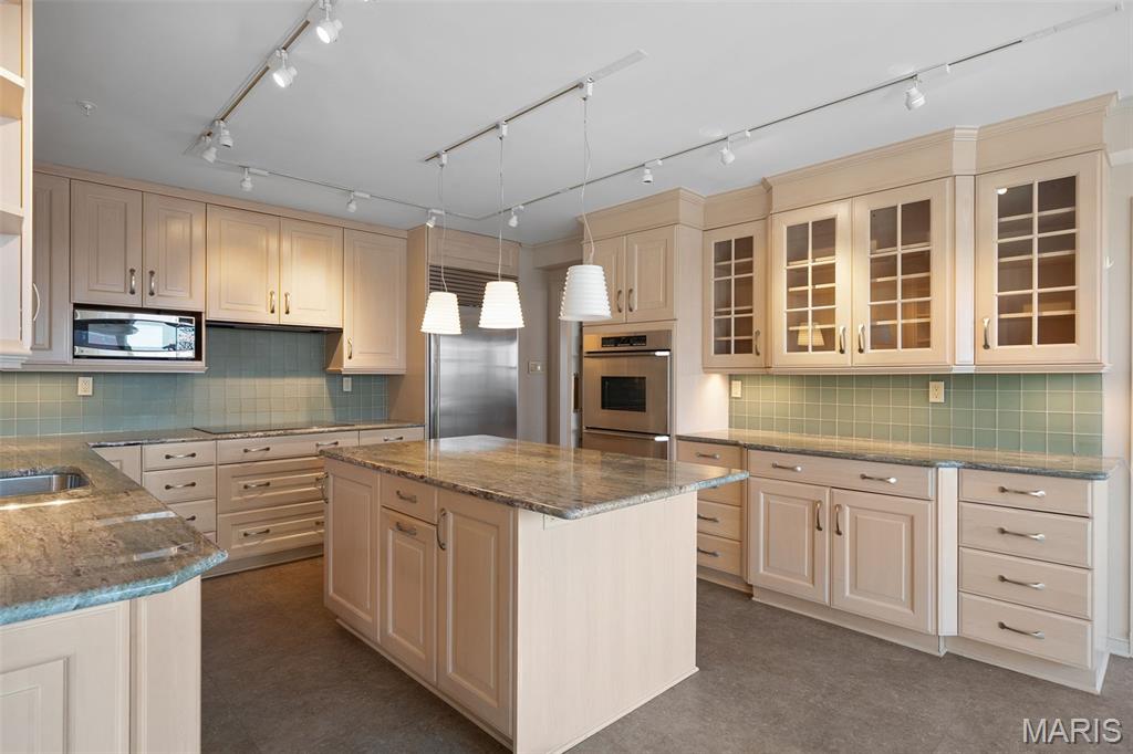 Whitehall Condo - Residential