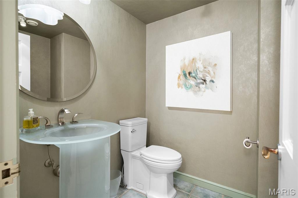 Whitehall Condo - Residential