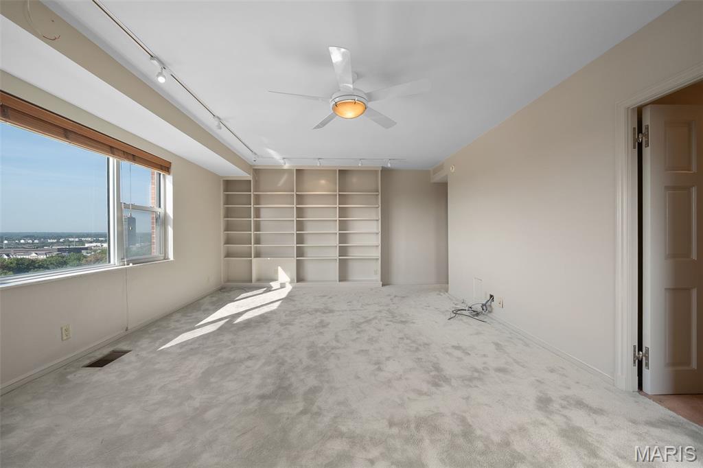 Whitehall Condo - Residential