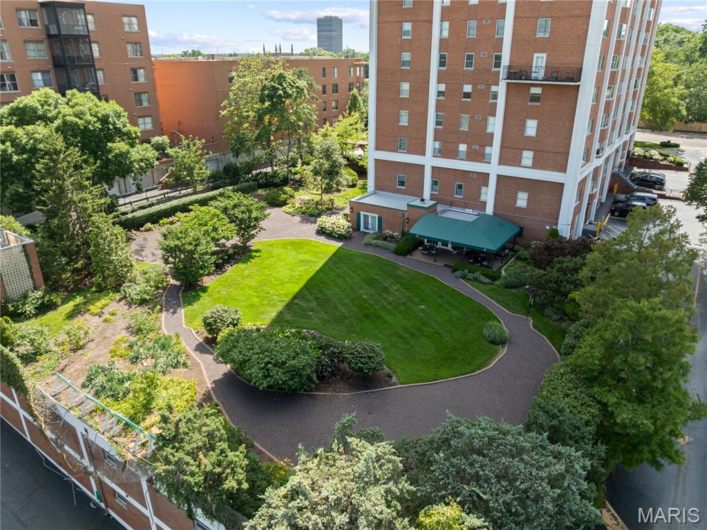 Whitehall Condo - Residential