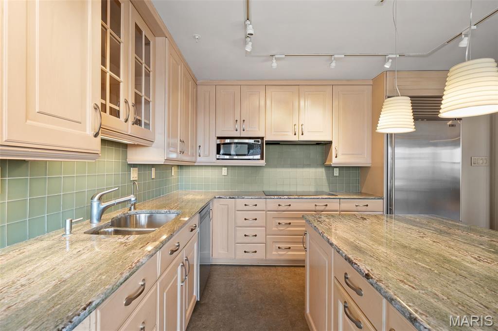 Whitehall Condo - Residential