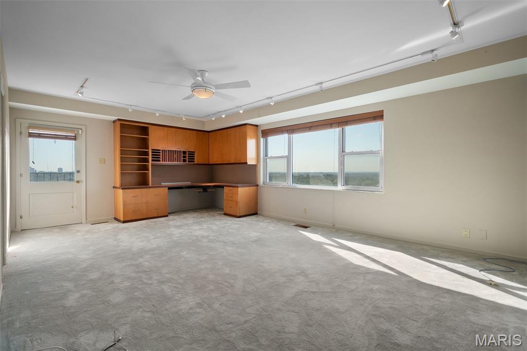 Whitehall Condo - Residential