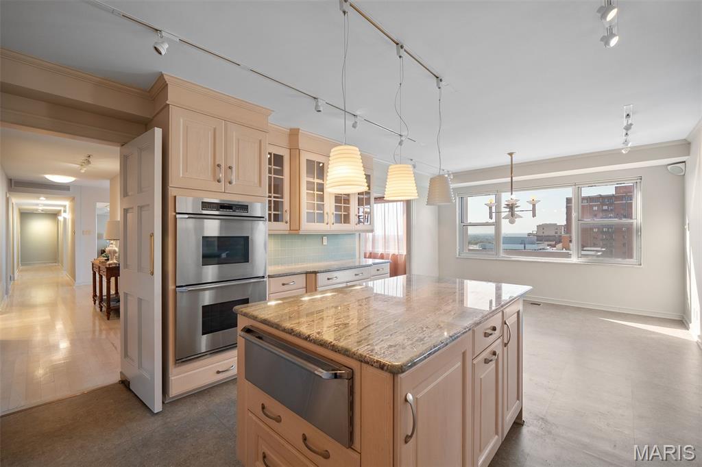 Whitehall Condo - Residential