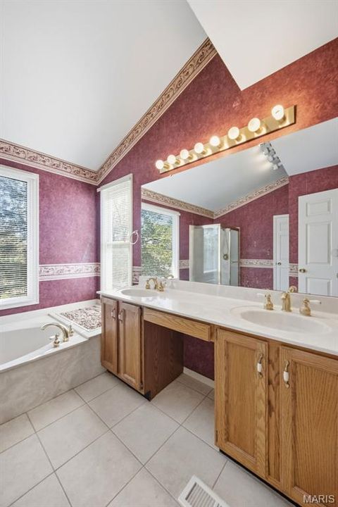 Tiny photo for 1823 York Ridge Court, Chesterfield, MO 63017 (MLS # 26020934)